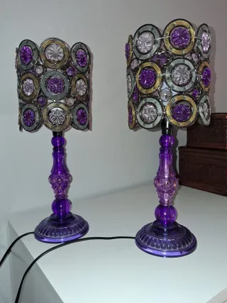 Lampade da tavolo viola e dorate