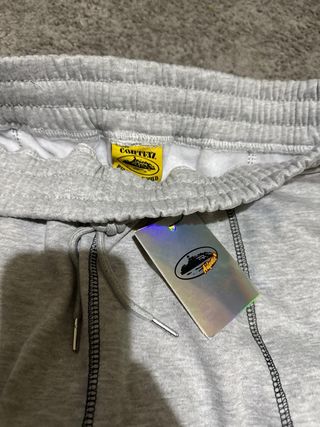 Pantalones Corteiz grises
