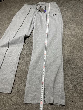 Pantalones Corteiz grises