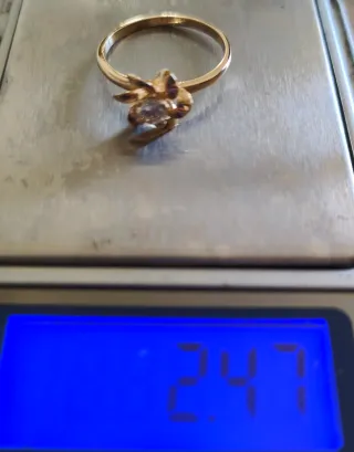 Anillo Oro 18K con Circonita