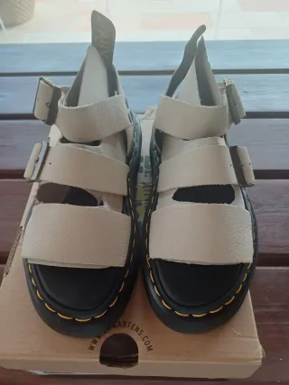 Sandalias Dr. Martens 36 Gryphon Quad