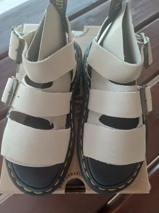 Sandalias Dr. Martens 36 Gryphon Quad