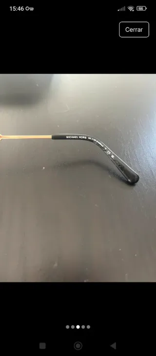 Gafas de sol Michael Kors negras y doradas