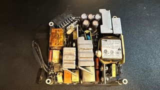 Fuente Alimentación iMac 21.5” 2011