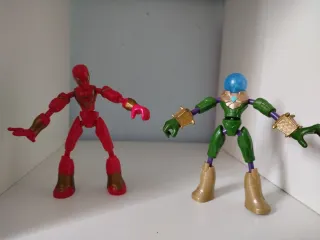 Muñecos articulados Spiderman y Mysterio