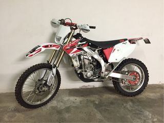 Honda CRF 450E - Moto de cross