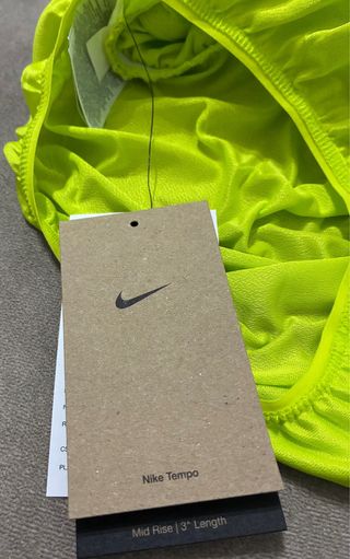 Shorts 3” Nike Tempo talla S