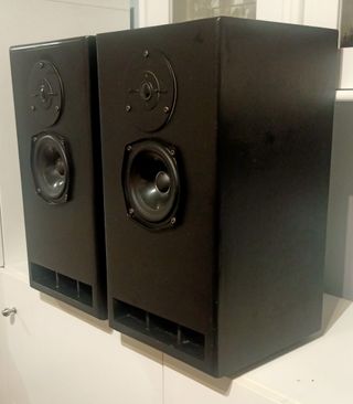 Altavoces KEF Mini Transmissionline DIY Años 80