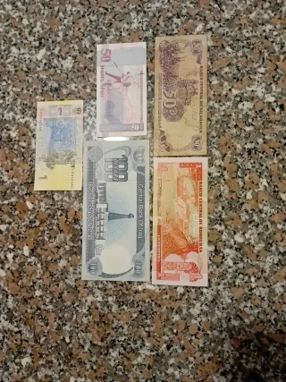 Lotto 5 banconote straniere