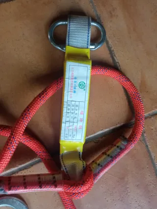 Kit para asegurarse con dos mosquetones