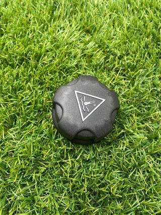 Tappo radiatore con simbolo