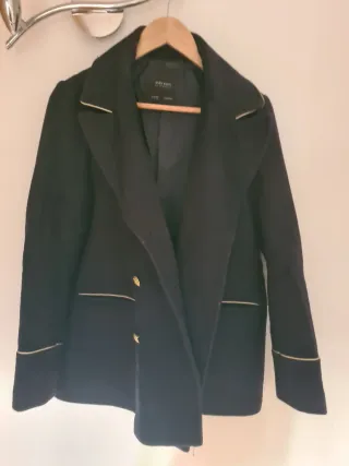 Chaqueta Zara. Contiene Lana. Talla M. Azul oscuro