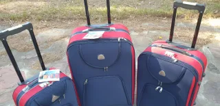Juego 3 Maletas Azul y Rojo