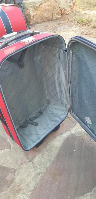 Juego 3 Maletas Azul y Rojo