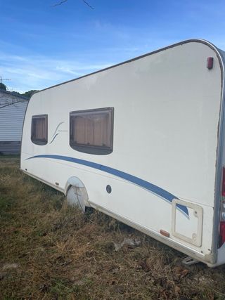 Caravana Burstner 470TS 2006 ubicada en Manresa