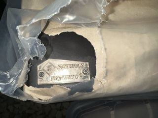 Estufa de leña metálica negra