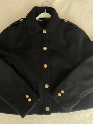 Chaqueta Zara azul marino