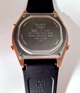 Reloj Casio Vintage Digital Oro Rosa Negro