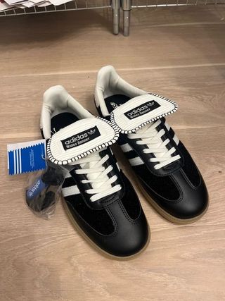 adidas Zapatillas Sin Usar en caja Unisex T 45 1/3