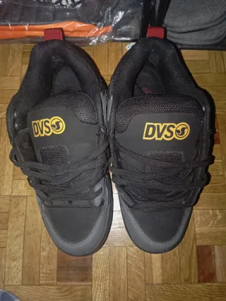 Zapatillas Skate DVS Comanche Negras/Grises