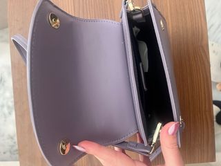 Bolso Zara Morado y Dorado Flores