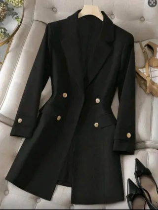 Chaqueta larga negra