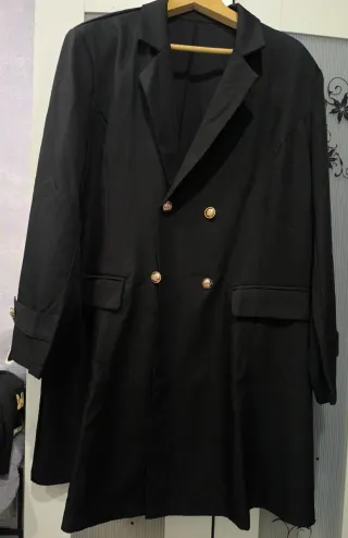 Chaqueta larga negra