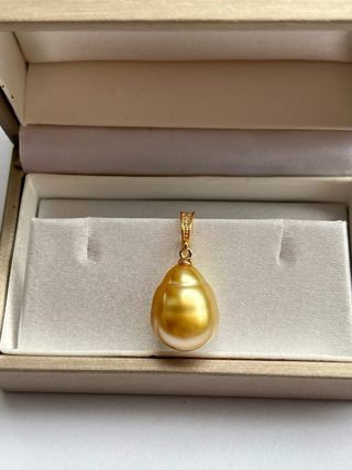 Colgante Perla South Sea Dorada Barroca 12,3 mm