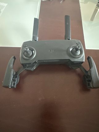 Dron DJI Mini con mando y repuestos