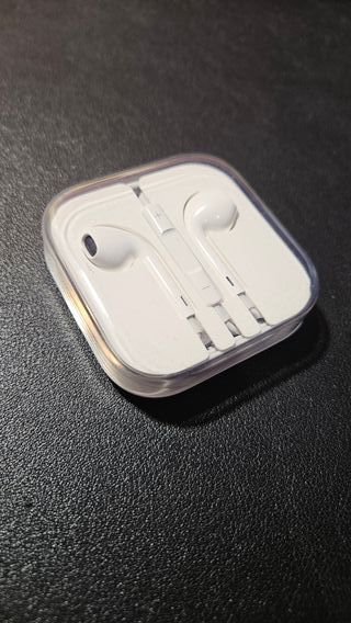 Apple EarPods con jack 3,5mm bianchi