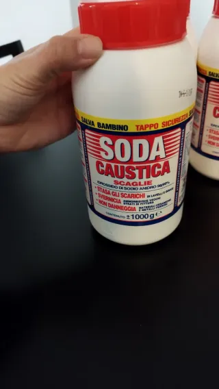 Soda Caustica Scaglie 4x1kg