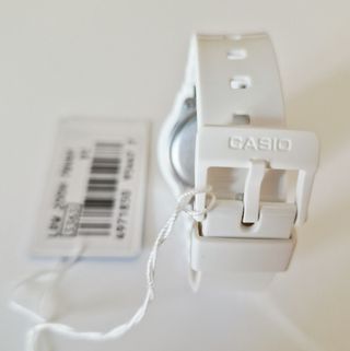 Reloj Casio LRW200H-7BV Blanco Multicolor