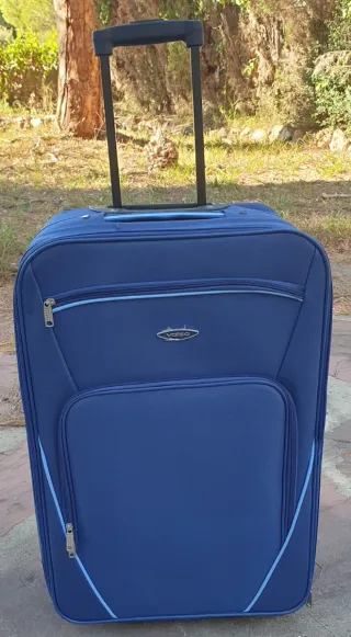 Maleta Valisa azul con neceser