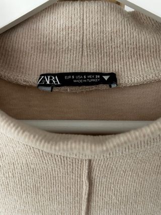 Vestido Zara Beige Manga Corta Cuello Alto