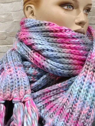 Bufanda suave multicolor con flecos
