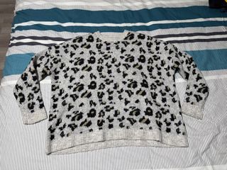 Jersey estampado animal print talla S