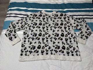 Jersey estampado animal print talla S