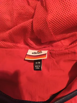 Chubasquero Ellesse Rojo, Azul y Gris