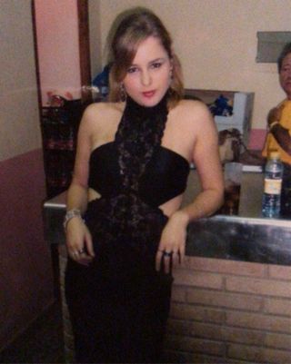 Vestido largo negro encaje