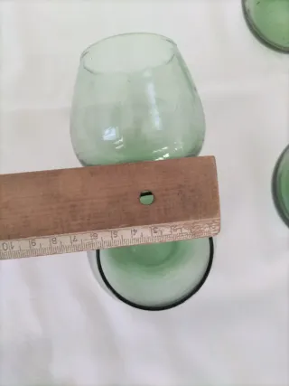 Vecchi bicchieri in cristallo, servizio vintage