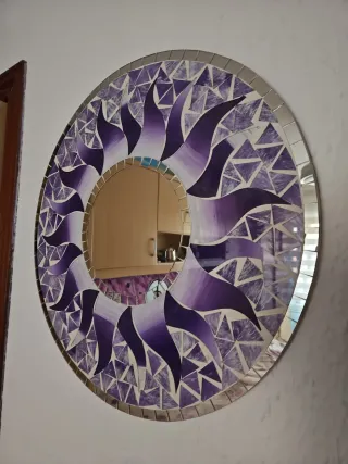 Espejo redondo decorativo mosaico morado