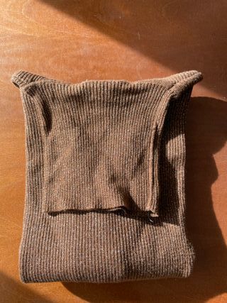 Jersey cuello largo marrón