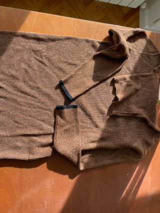 Jersey cuello largo marrón