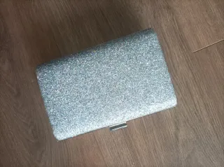 Bolso fiesta clutch plateado Bijou Brigitte