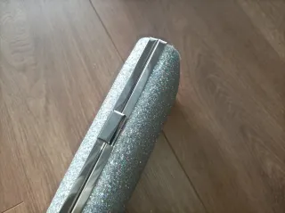 Bolso fiesta clutch plateado Bijou Brigitte