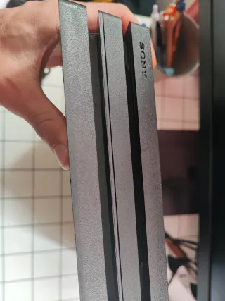 PS4 Pro + 3 mandos + Call of Duty