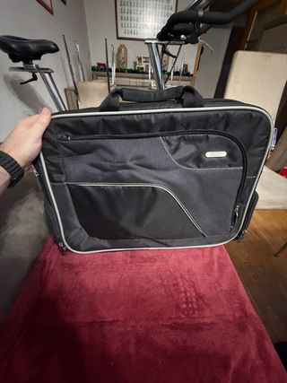 Maletín portátil Acer negro 18 pulgadas