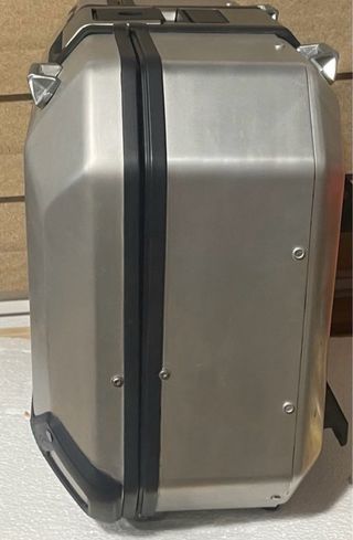 maleta Shad Terra 37 litros izquierda dañada