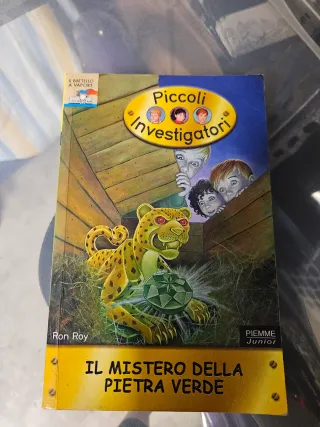 Il Mistero Della Pietra Verde. Piccoli Investig...