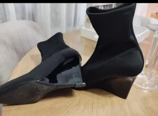 Botines negros de cuña